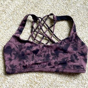 Lululemon Free to Be bra, size 8